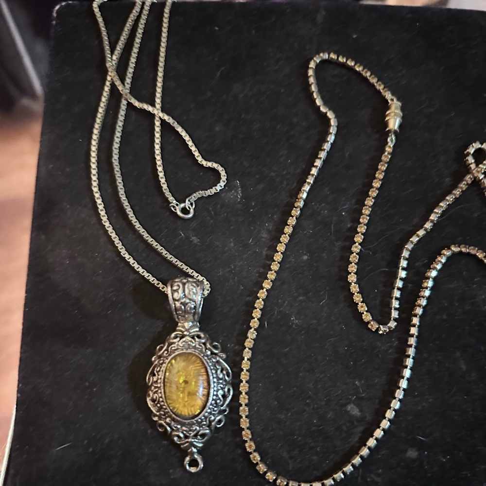 Stunning diamond necklace & citrine pendant necklace